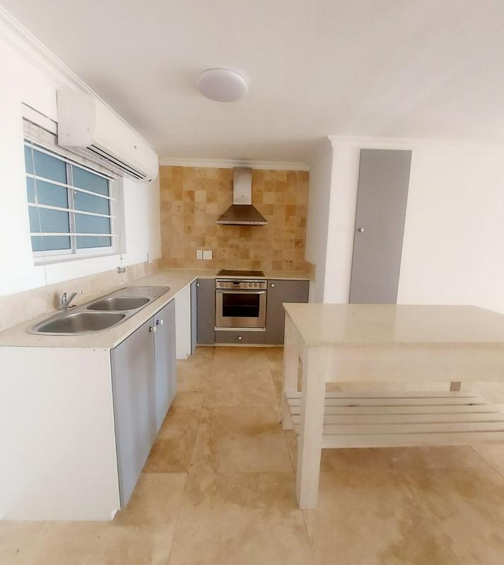 To Let 2 Bedroom Property for Rent in Lagoon Beach Western Cape